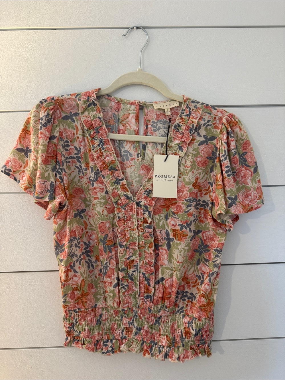 Promesa Coral, Navy & Cream Floral Ruffle V-Neck Top